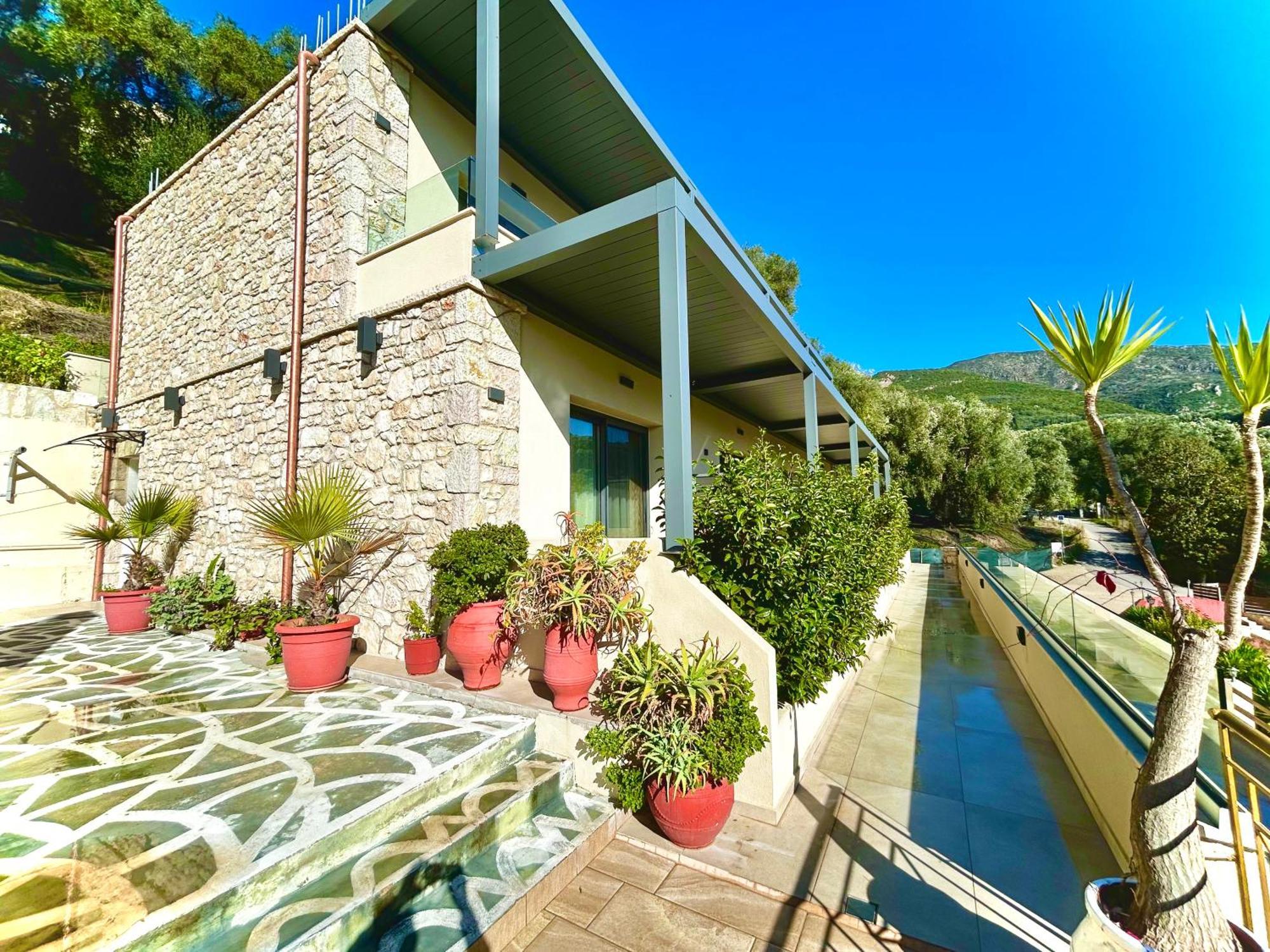 Tramonto Maisonettes & Suites Parga Dış mekan fotoğraf